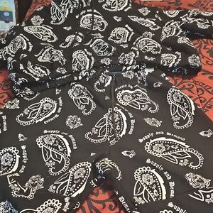 Black Paisley Print Women's Outfit